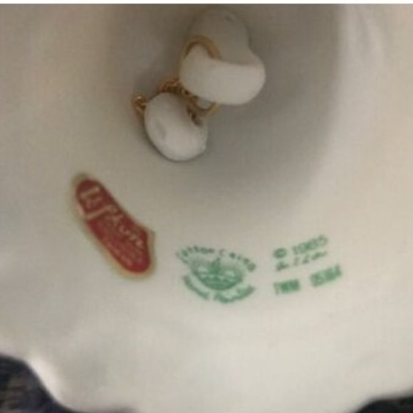 Vintage 1985 Lefton China White Bell.  Handpainted with Magnolia Pink Flower. - Picture 5 of 6